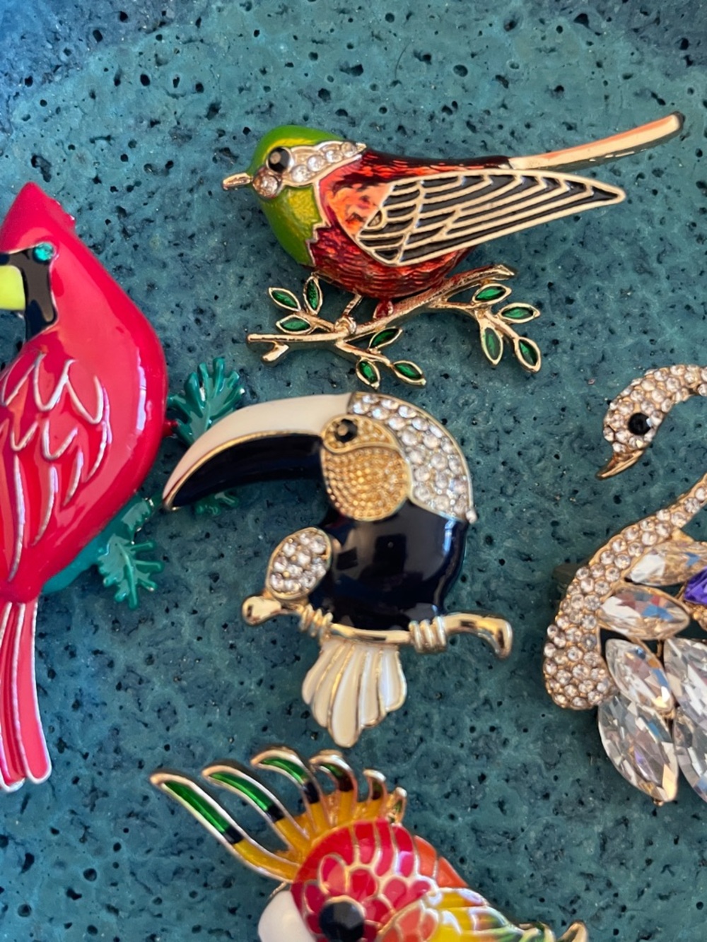 Bird Brooch Bundle Parrot Swan Toucan Cottagecore Nature Whimsical Jewelry Set - Picture 6 of 6